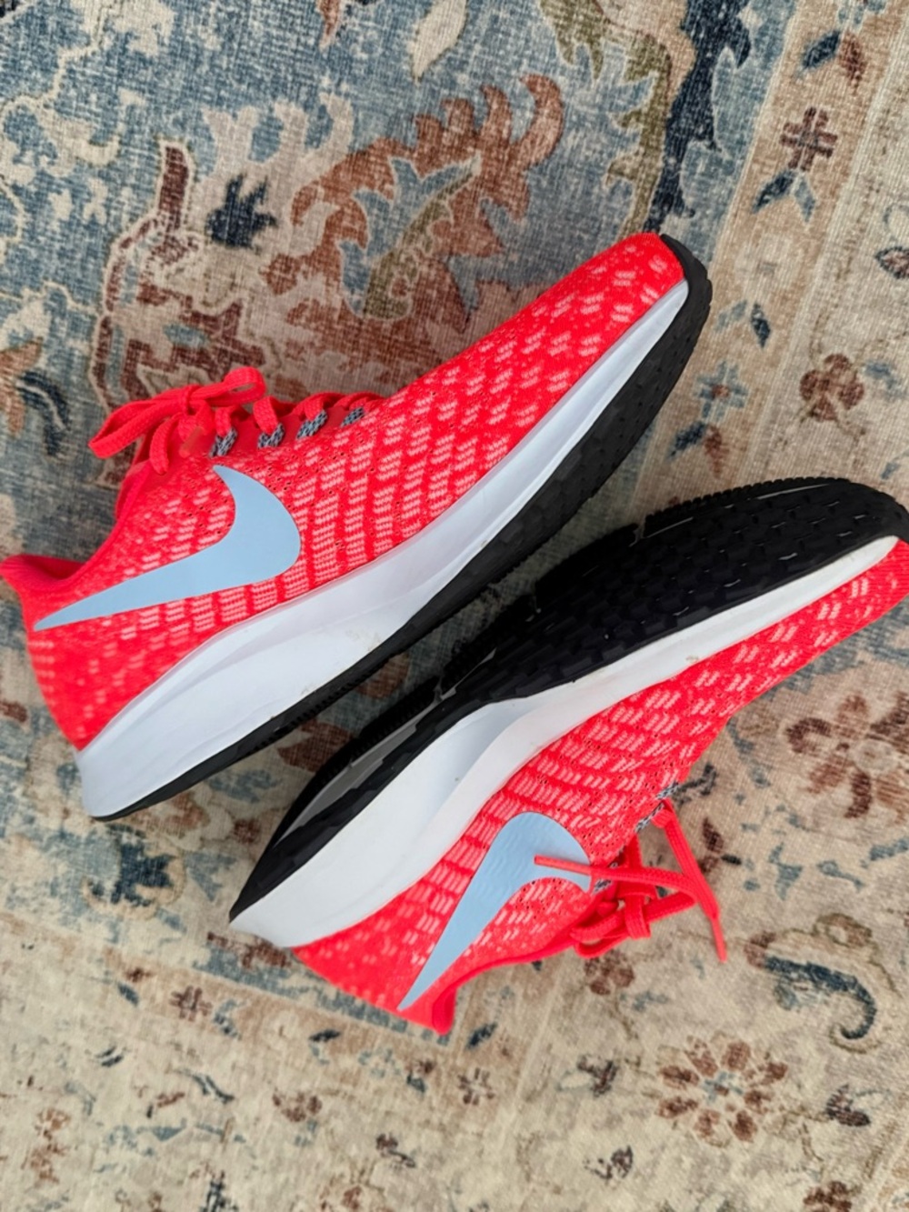 Nike Zoom Air Pegasus Women's Running Sneakers - Neon Coral. Size 8. Like new. - Picture 2 of 4